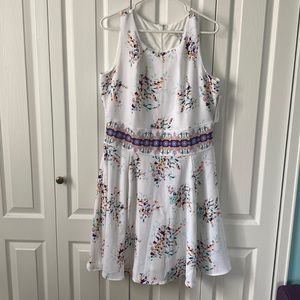White sleeveless dress with pastel abstract floral design, NY&company size 16